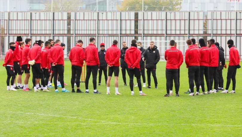 Samsunspor'da bir futbolcunun Kovid-19 testi pozitif çıktı