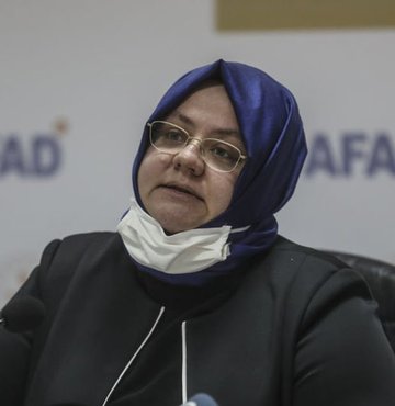 Bakan Selçuk koronavirüsü yendi