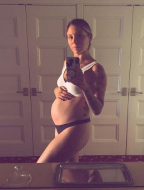 Christina Perri yeni doğan bebeğini kaybetti - Magazin haberleri