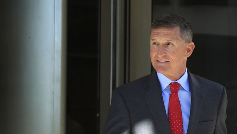 Donald Trump Michael Flynn'i affetti