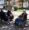 65 Yaş ve üstü sokağa çıkma yasağı hangi illerde? sorusunun cevabı merak ediliyor. İçişleri Bakanlığı tarafından yayınlanan genelgeye göre 65 yaş ve üstü vatandaşlar günün her saati sokağa çıkamıyor. Peki, 65 yaş üstü sokağa çıkma saatleri nelerdir? 65 yaş ve üstü sokağa çıkma yasağı saat kaçta başlıyor, kaçta bitiyor?