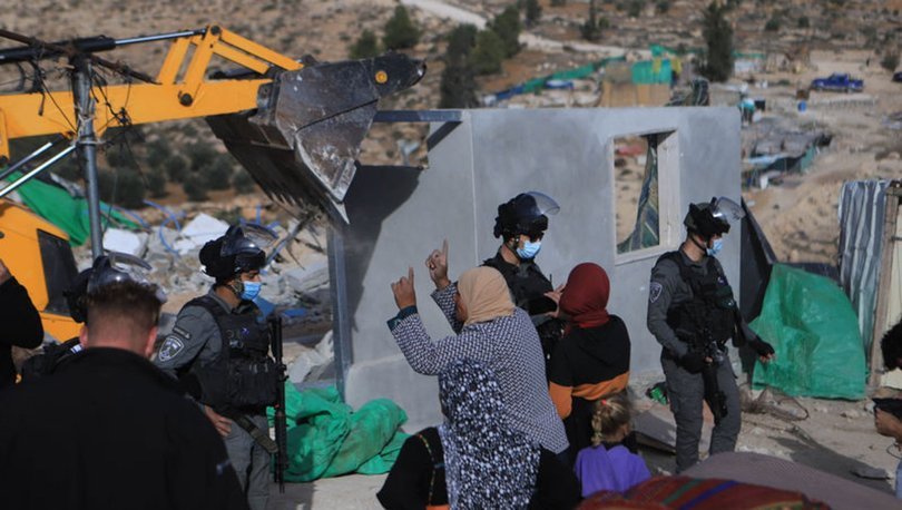 İsrail, Batı Şeria’da Filistinlilere ait birçok ev ve yapıyı yıktı