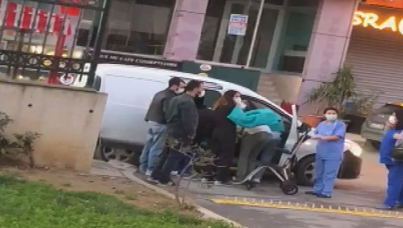 Hastane Kapisindaki Aracta Dogum Alarmi Haberler Gundem Haberleri