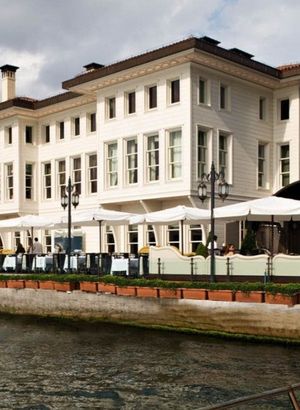 Akbank alacaklarına mahsuben Les Ottomans'ı aldı