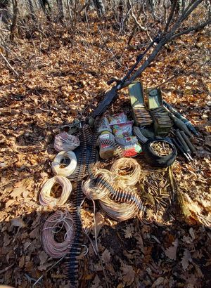 Son dakika: Teröristlere ait çok sayıda mühimmat ele geçirildi - Haberler