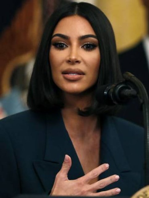 Kim Kardashian 1000 takipçisine para gönderecek - Magazin haberleri