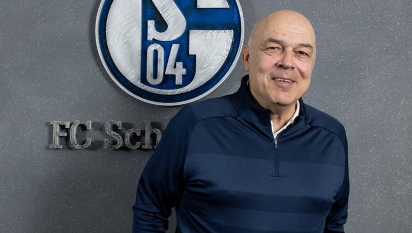 Schalke 04, teknik direktör Christian Gross ile anlaştı