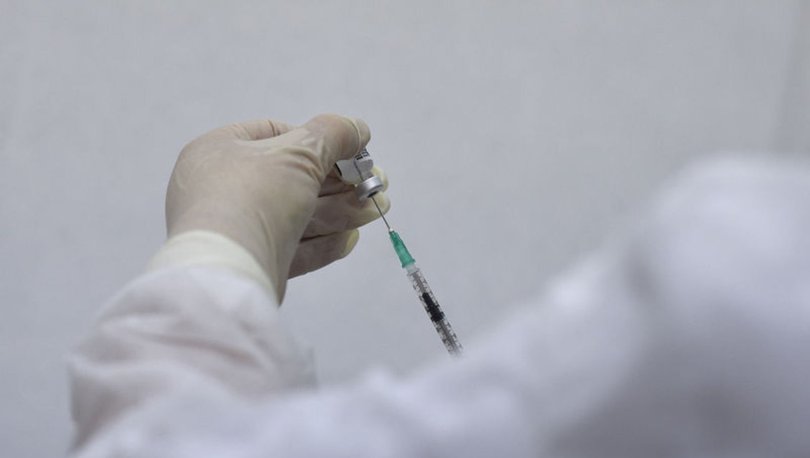 Sağlık Bakan Koca, aşının zorunlu olmayacağını açıkladı