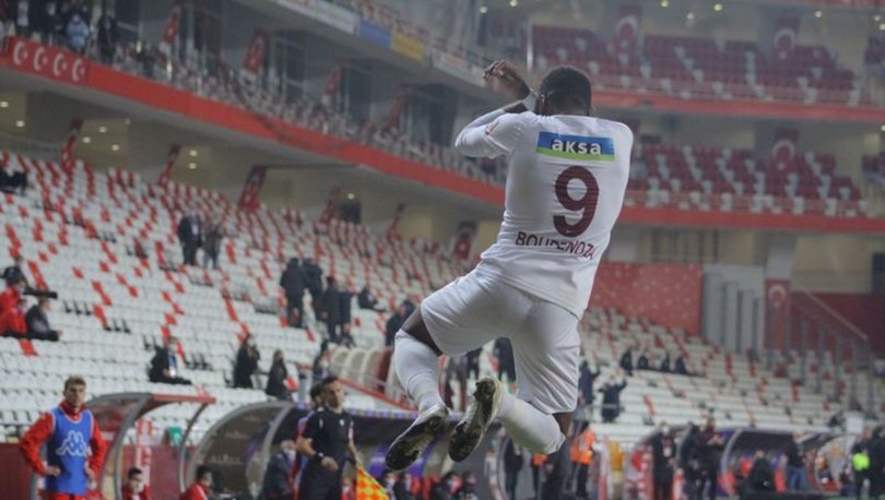 Hatayspor Un Golcusu Boupendza Performansiyla Goz Dolduruyor