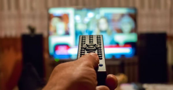 Tv Yayin Akisi 1 Ocak 2020 Cuma Show Tv Kanal D Star Tv Atv Fox Tv Yayin Akisi [ 314 x 600 Pixel ]