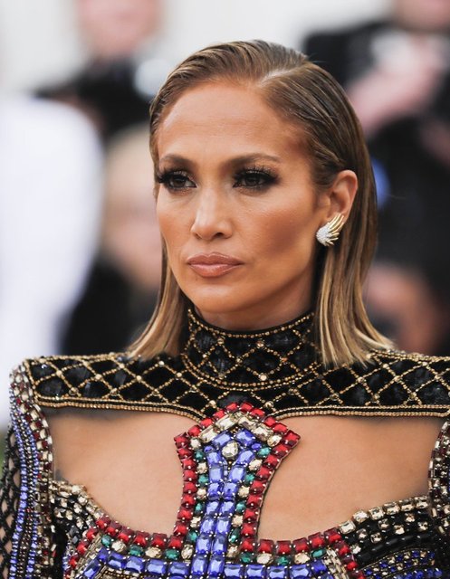 Jennifer Lopez'den mayolu poz - Magazin haberleri
