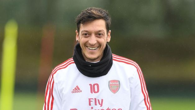 Mesut Ozil Kimdir Mesut Ozil Nereli Ve Maasi Ne Kadar Mesut Ozil Fenerbahce Ye Mi Geliyor