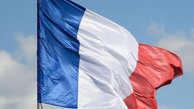 Uluslararası STK'ler, Müslümanlara karşı ayrımcılığı artırdığı gerekçesiyle Fransa'yı BM'ye şikayet etti