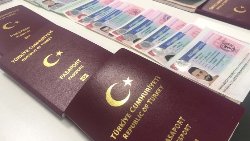 Son dakika: İstanbul Havalimanı'nda sahte seyahat belgesi düzenleyen bir kişi yakalandı - Haberler
