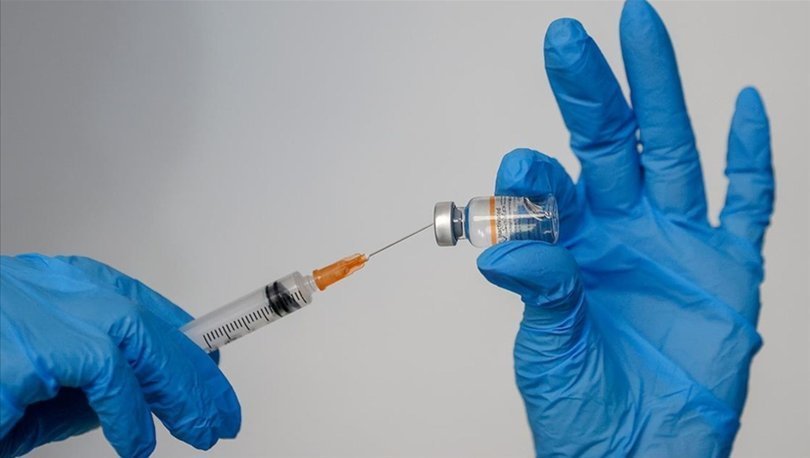 Kanser hastalarının CoronaVac aşısını güvenle yaptırabileceği belirtildi