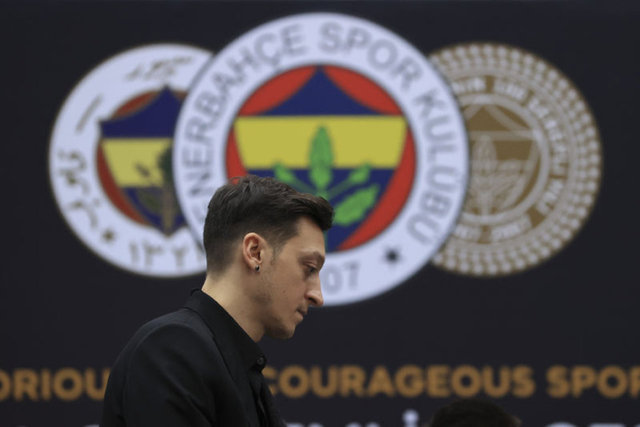 SON DAKİKA: Yıldız oyuncu Mesur Özil dünya manşetlerinde! Fenerbahçe transfer haberleri