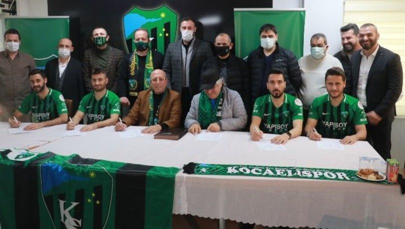 Kocaelispor, yeni teknik direktör Mustafa Reşit Akçay ve 4 futbolcu ile sözleşme imzaladı