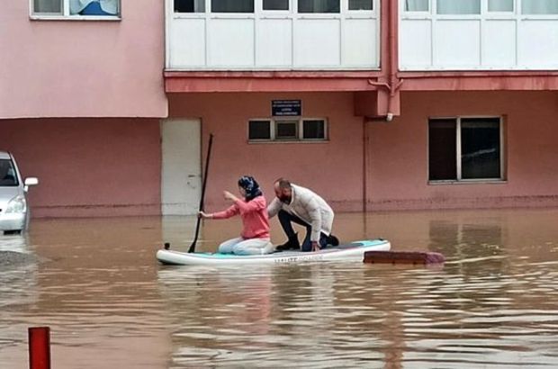 İzmir'deki sel felaketi görüntülendi