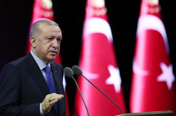 Cumhurbaşkanı Erdoğan: Öğrenci misiniz, terörist mi? 
