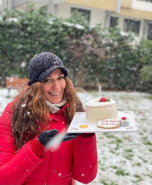 Özge Borak: Pastamı karlar içinde üflemek istedim - Magazin haberleri