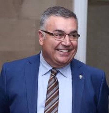 Mehmet Siyam Kesimoğlu kimdir?