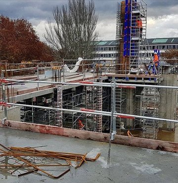 Fransa'da Eyüp Sultan Camisi'ne çirkin saldırı