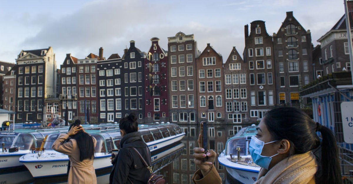 Hollanda'da Kovid-19 nedeniyle uygulanan sokağa çıkma kısıtlaması 15 Mart'a kadar uzatıldı