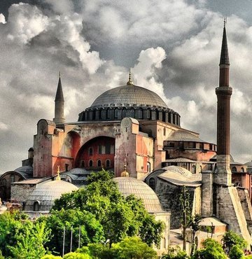Yunanistan'dan 'Ayasofya' çağrısı