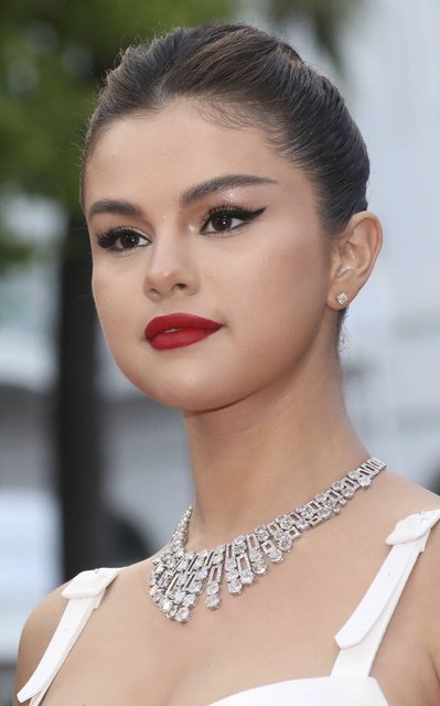 Böbrek nakli şakası Selena Gomez'in hayranlarını kızdırdı - Magazin haberleri