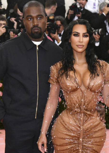 "Kanye West, Kim Kardashian'ın mücevherlerini satmaya çalışıyor" iddiası - Magazin haberleri