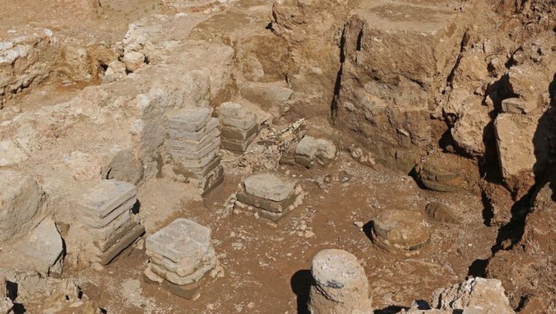 Hıdırlık Kulesi’nde 1500 yıllık antik hamam ortaya çıkarıldı