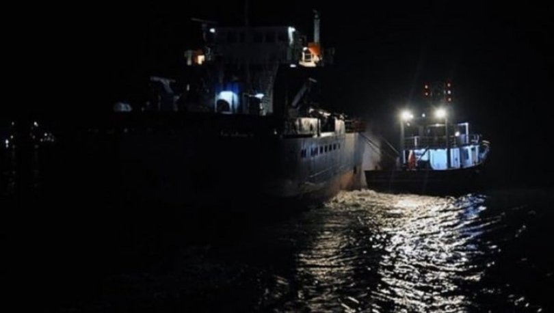 Zeytinburnu açıklarında hareketli gece! Son dakika: Arızalanan gemi Ahırkapı'da
