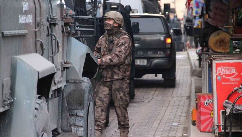TERÖRE DARBE! Son dakika: Diyarbakır'da dev operasyon! HDP'li vekilin babası da var