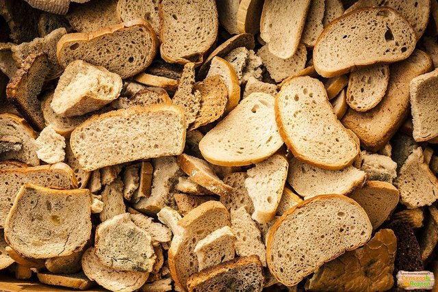 <strong>Bayat ekmek böreği</strong> 