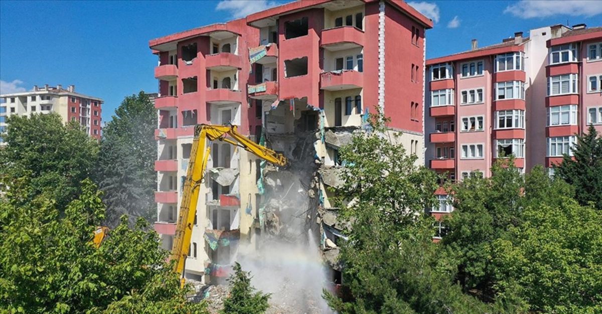 Kentsel Donusumde Hak Sahiplerine Toplam 4 Milyar 631 Milyon Lira Kira Yardimi