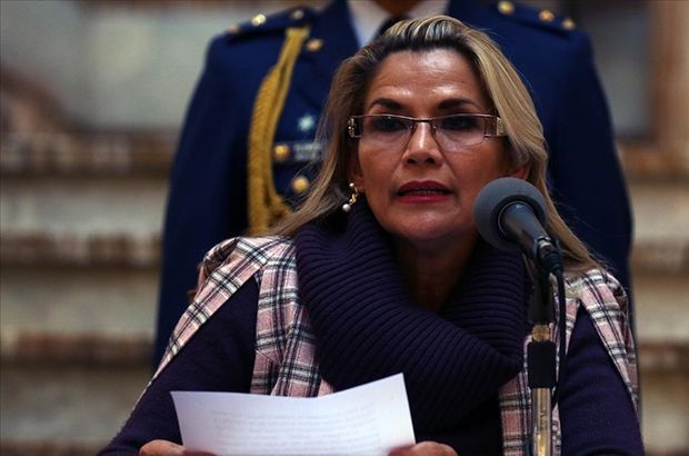 Eski Bolivya Devlet Başkanı'na yakalama kararı