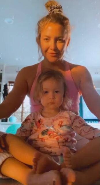 Kate Hudson 2 yaşındaki kızı ile spor yaptı - Magazin haberleri