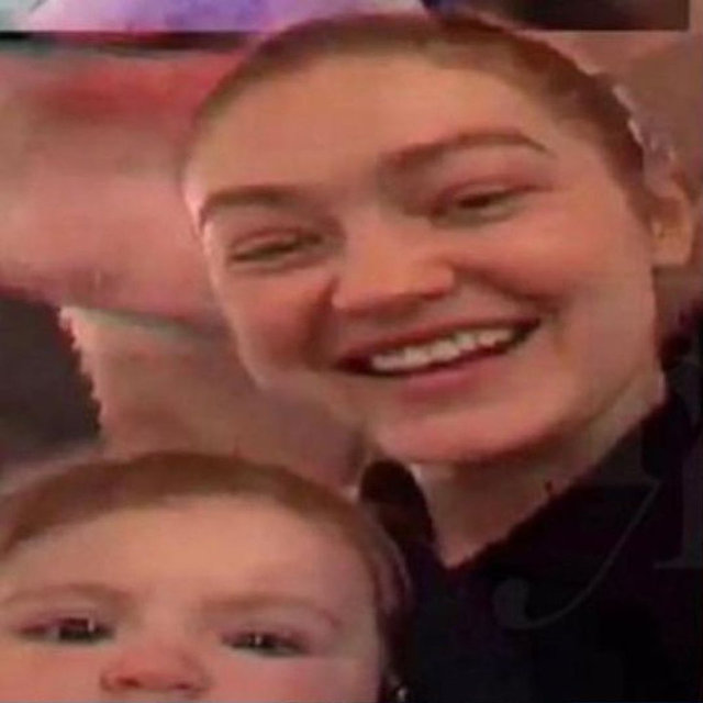 Gigi Hadid ve Zayn Malik'in bebeği ilk kez görüntülendi! Yanlışlıkla... Son dakika magazin haberleri