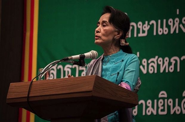 Myanmar'da gözaltında tutulan Suu Çii'ye rüşvet suçlaması
