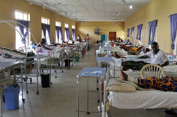 Nijerya'da gizemli hastalık 1 kişiyi öldürdü! 56 kişi hastanede
