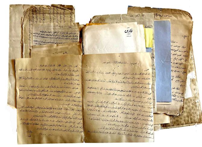 Prenses Kadriye Hüseyin’in “Meslekdaş Mektupları”ndaki yazışmalardan bazıları. En üstte, Recaizade Mahmud Ekrem’in mektubu var...