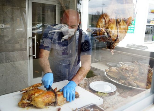 "Biz, severek tüketiyoruz, herkesi de bu lezzetten tatmaya davet ediyoruz"