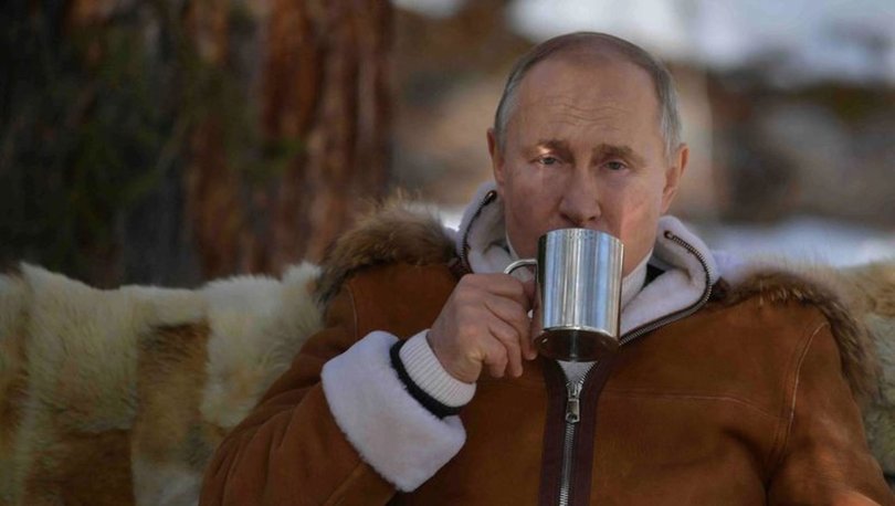 SON DAKİKA: Kremlin Sözcüsü Peskov: Nükleer evrak çantası her zaman Putin'in yanında - Haberler