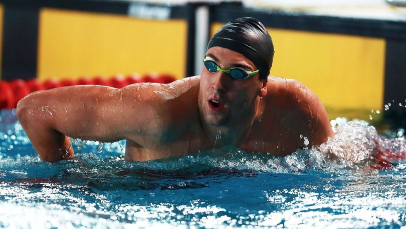 Milli yüzücü Emre Sakcı'ya Abdi İbrahim'den olimpik destek