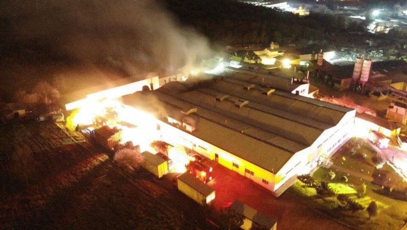 Çekmeköy'de gıda üretim tesisinde yangın paniği