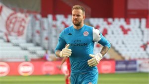 Boffin kalesini kapattı