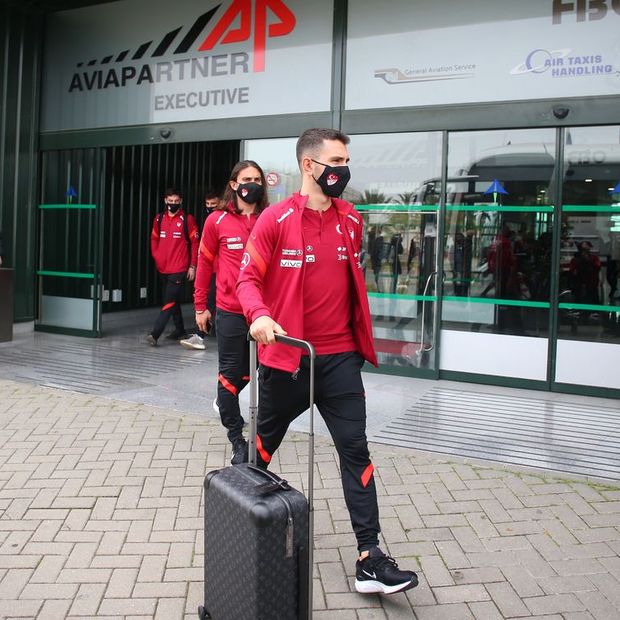 Milliler, İspanya'ya ulaştı