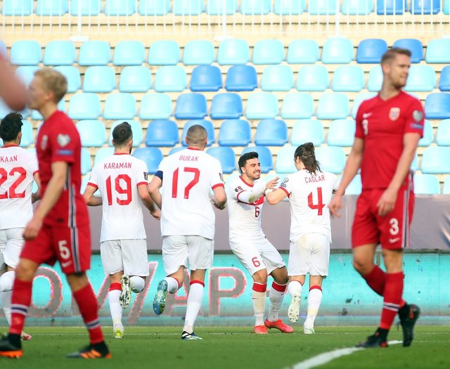 AVRUPA FATİHLERİ... Norveç Türkiye maçı Avrupa basınında yankı buldu! - Spor Haberleri