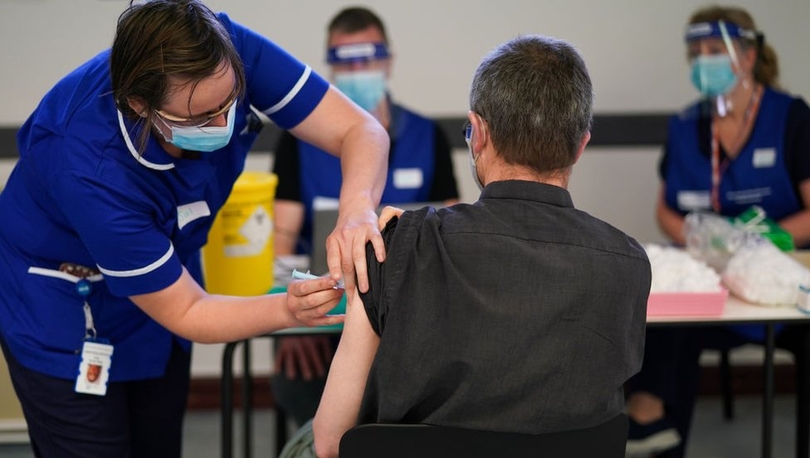 Covid: İngiltere'de en az bir doz Covid aşısı olanların sayısı 30 milyonu geçti
