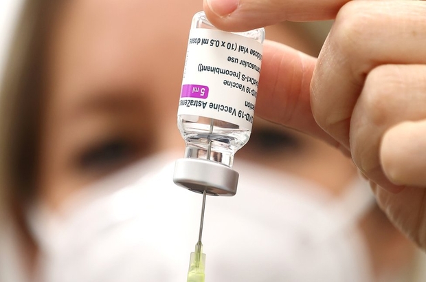 Covid aşısı: Almanya 60 yaş altı için AstraZeneca'nın kullanımını kısıtlıyor